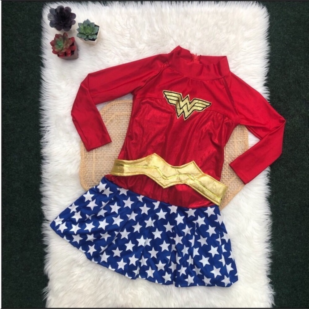 DC Comics Wonder Woman Costume Dress Girls M